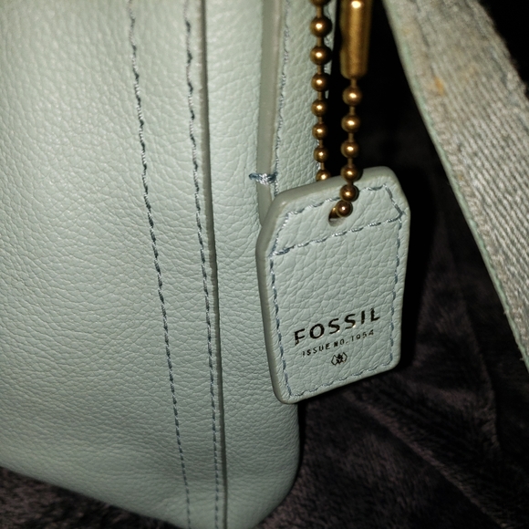 Fossil Crossbody - Picture 3 of 5